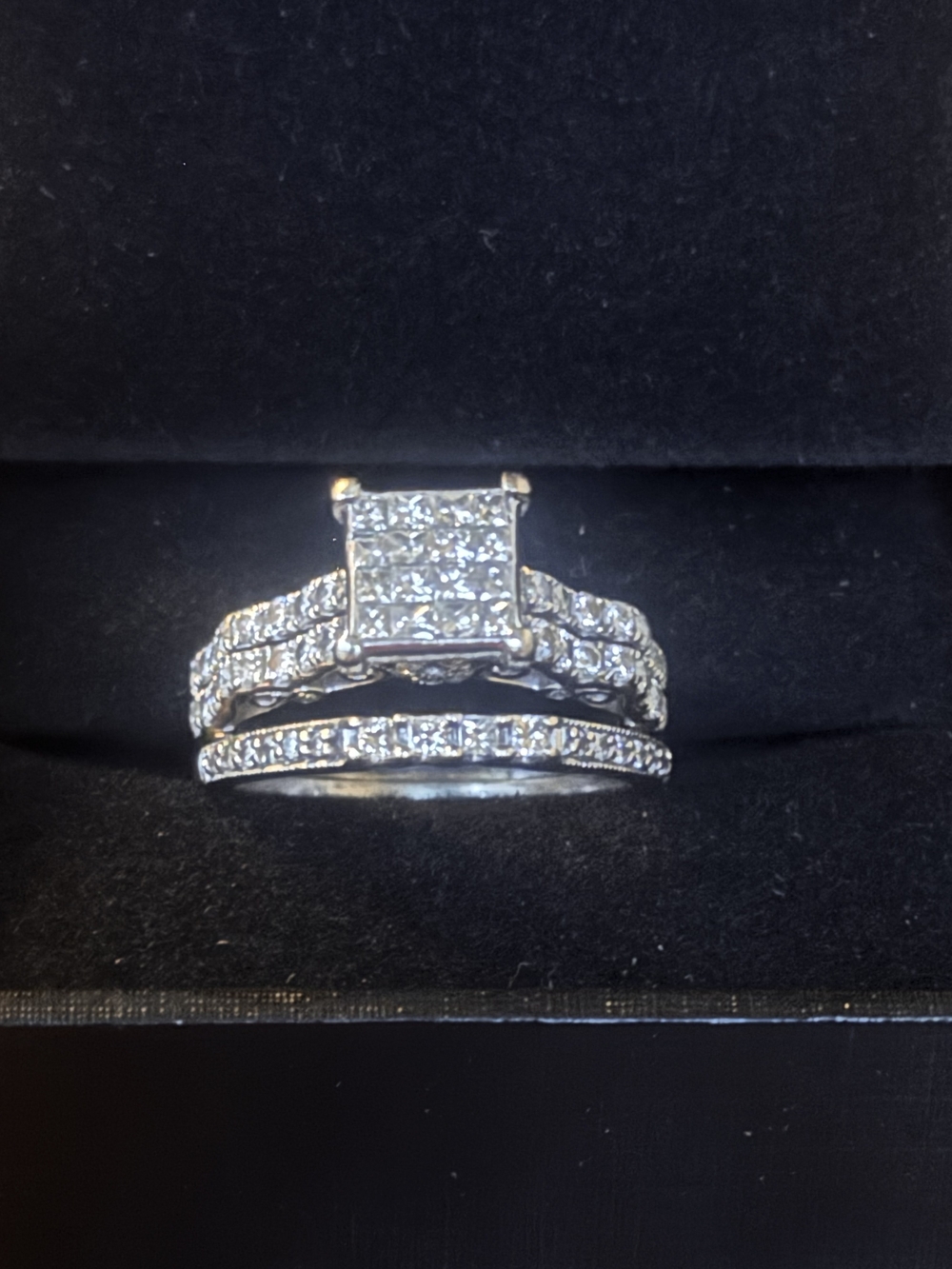 Antique Inspired Bridal Ring Set in White Gold - Sparkling Clear Stones